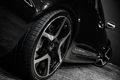 2012 Holden HSV - Thumbnail