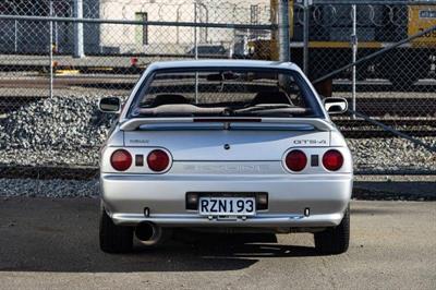 1993 Nissan Skyline - Thumbnail
