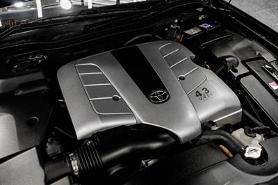 2004 Toyota Crown - Thumbnail