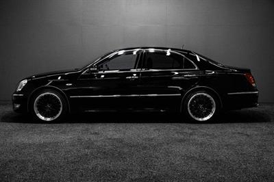 2004 Toyota Crown - Thumbnail