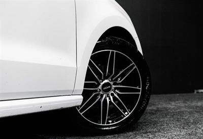 2010 Volkswagen Polo - Thumbnail