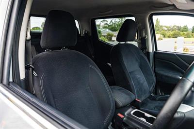 2016 Nissan Navara - Thumbnail