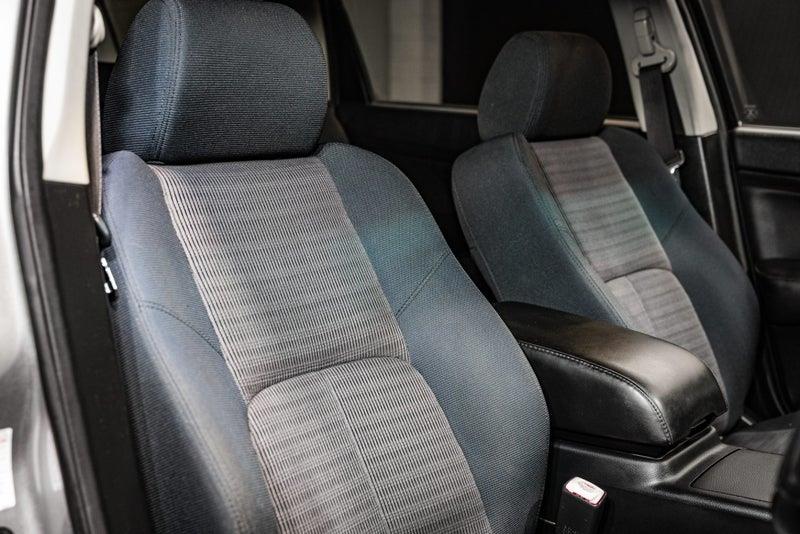 2004 Nissan Stagea