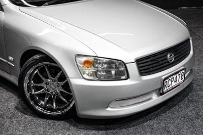 2004 Nissan Stagea - Thumbnail