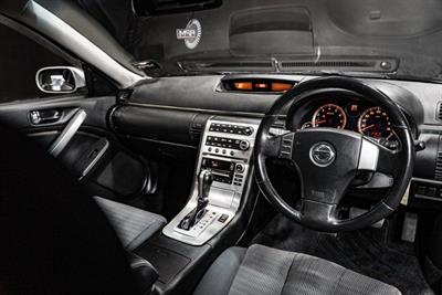 2004 Nissan Stagea - Thumbnail