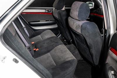 2000 Toyota MARK II - Thumbnail