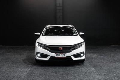2017 Honda Civic - Thumbnail
