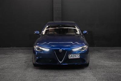 2017 Alfa Romeo Giulia - Thumbnail