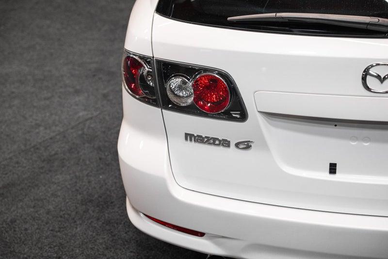 2004 Mazda Atenza
