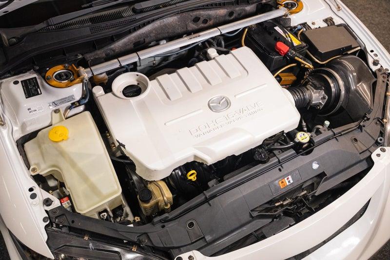 2004 Mazda Atenza