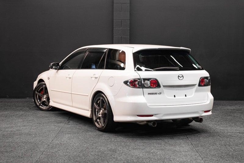 2004 Mazda Atenza