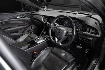 2018 Holden Commodore - Thumbnail
