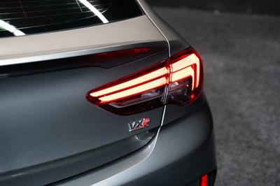 2018 Holden Commodore - Thumbnail