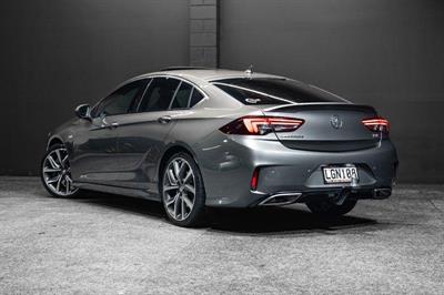 2018 Holden Commodore - Thumbnail