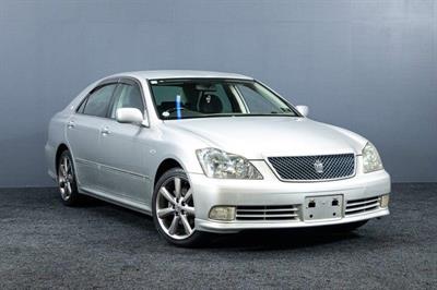 2005 Toyota Crown - Thumbnail
