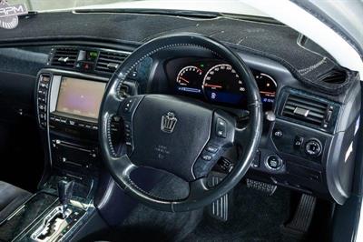 2005 Toyota Crown - Thumbnail