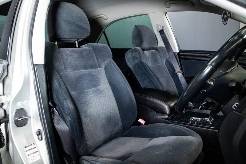 2005 Toyota Crown