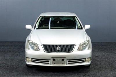 2005 Toyota Crown - Thumbnail
