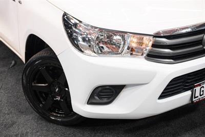 2018 Toyota Hilux - Thumbnail