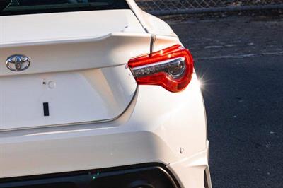2017 Toyota 86 - Thumbnail