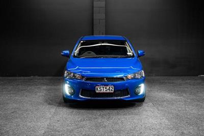 2017 Mitsubishi Lancer - Thumbnail