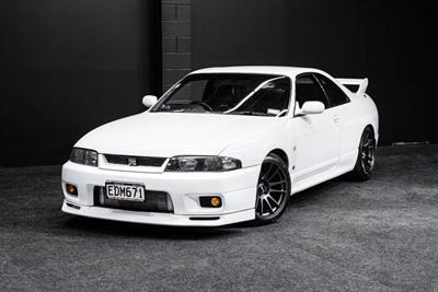 1996 Nissan Skyline
