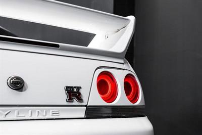 1996 Nissan Skyline - Thumbnail