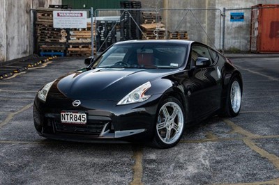 2009 Nissan Fairlady