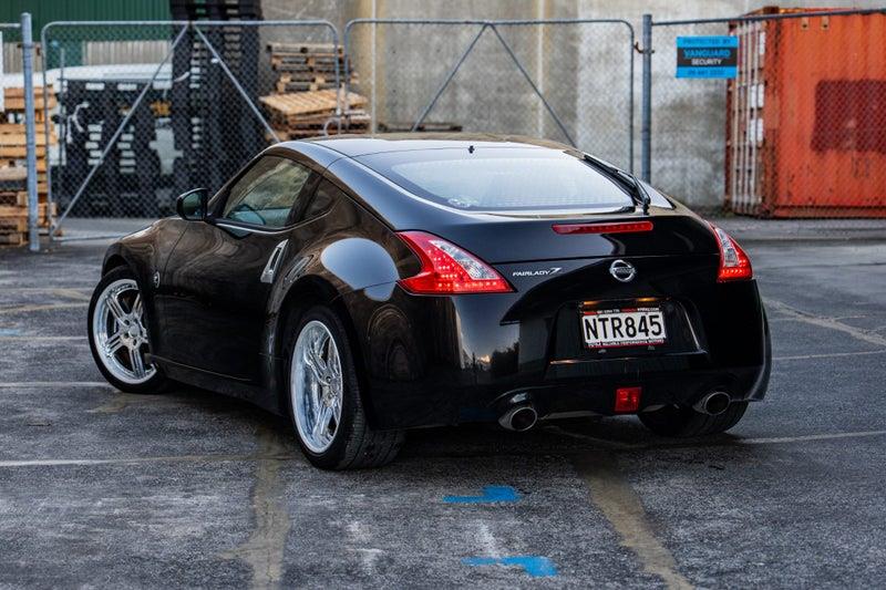 2009 Nissan Fairlady