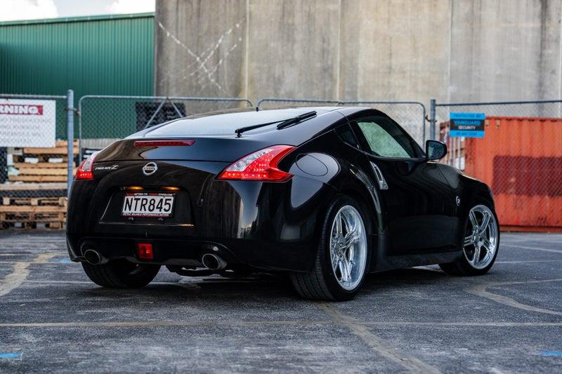 2009 Nissan Fairlady