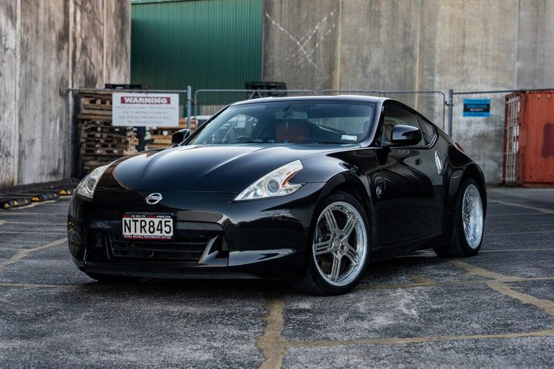 2009 Nissan Fairlady