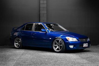 1999 Toyota Altezza - Thumbnail