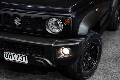 2023 Suzuki Jimny - Thumbnail