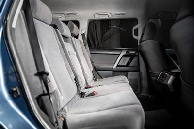 2010 Toyota Land Cruiser Prado - Thumbnail