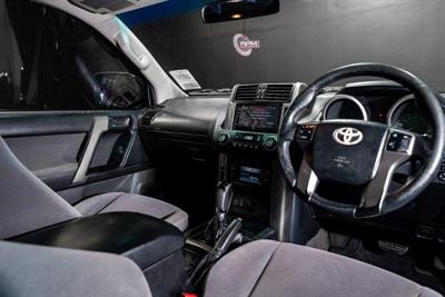 2010 Toyota Land Cruiser Prado - Thumbnail