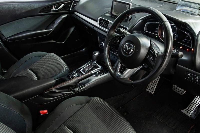2015 Mazda Axela