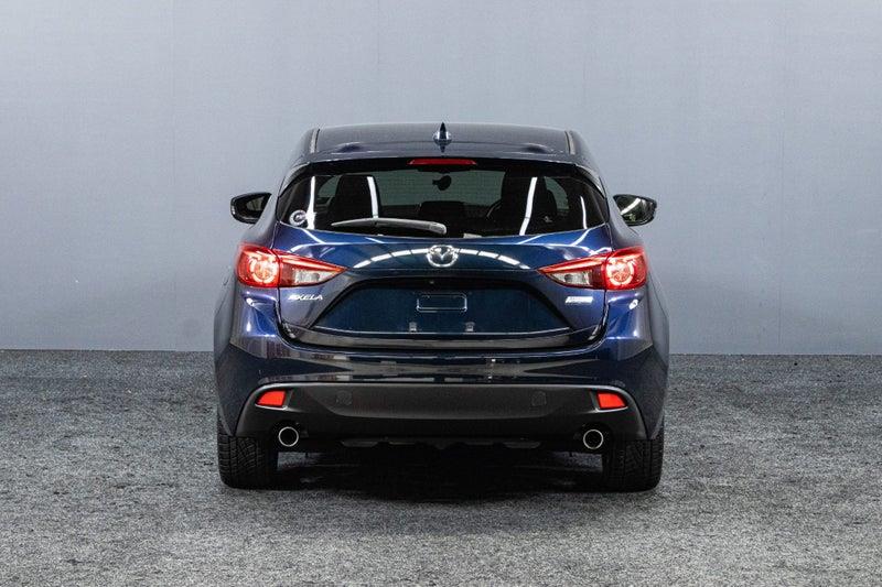 2015 Mazda Axela