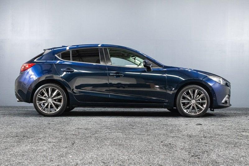 2015 Mazda Axela