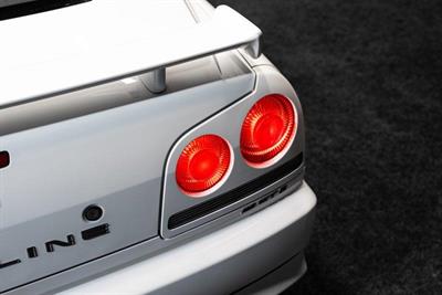 1998 Nissan Skyline - Thumbnail