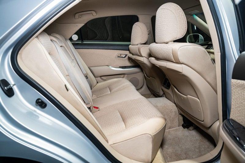 2011 Toyota Crown