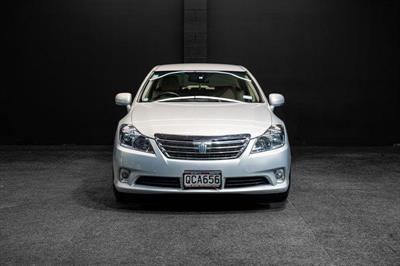 2011 Toyota Crown - Thumbnail