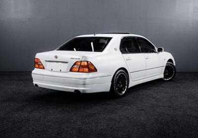 2003 Toyota Celsior - Thumbnail