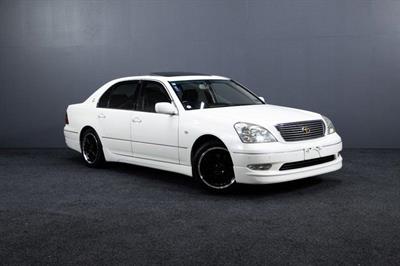 2003 Toyota Celsior - Thumbnail