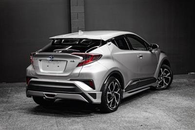 2018 Toyota C-HR - Thumbnail