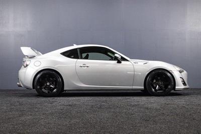 2013 Toyota 86 - Thumbnail