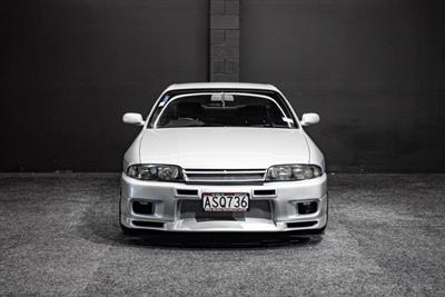 1994 Nissan Skyline - Thumbnail