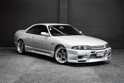 1994 Nissan Skyline - Thumbnail