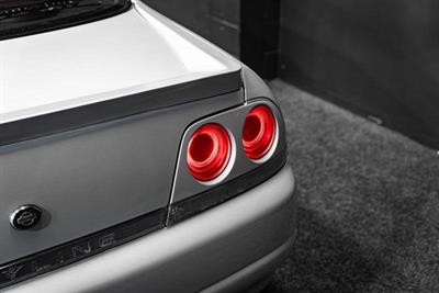 1994 Nissan Skyline - Thumbnail