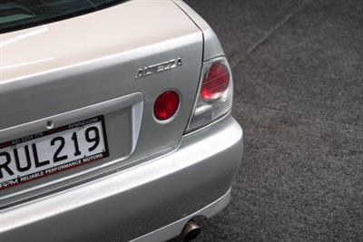 1998 Toyota Altezza - Thumbnail