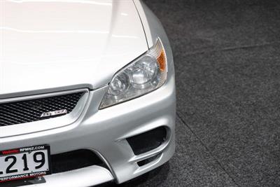 1998 Toyota Altezza - Thumbnail